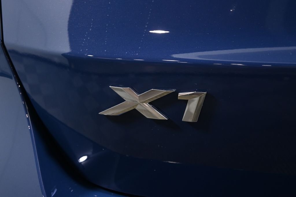 Used 2026 Blue BMW xDrive28i image 39