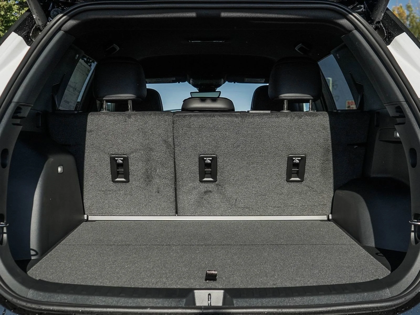 2027 GMC Terrain AT4 - Photo 8