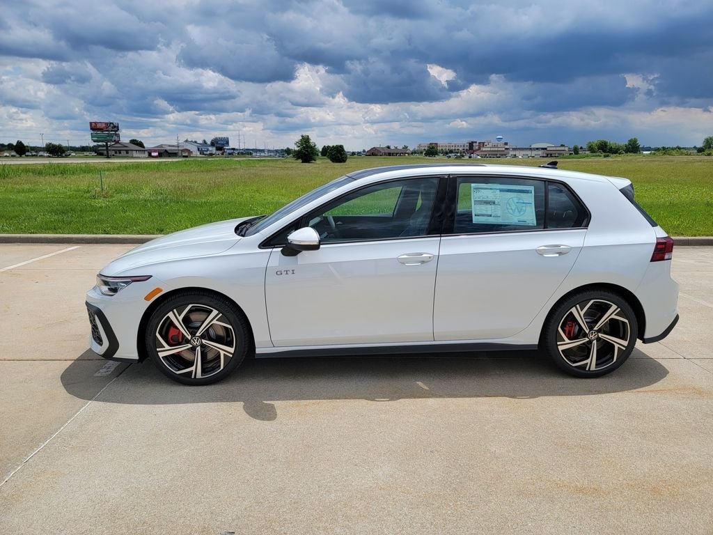 2025 Volkswagen Golf GTI SE - Photo 20