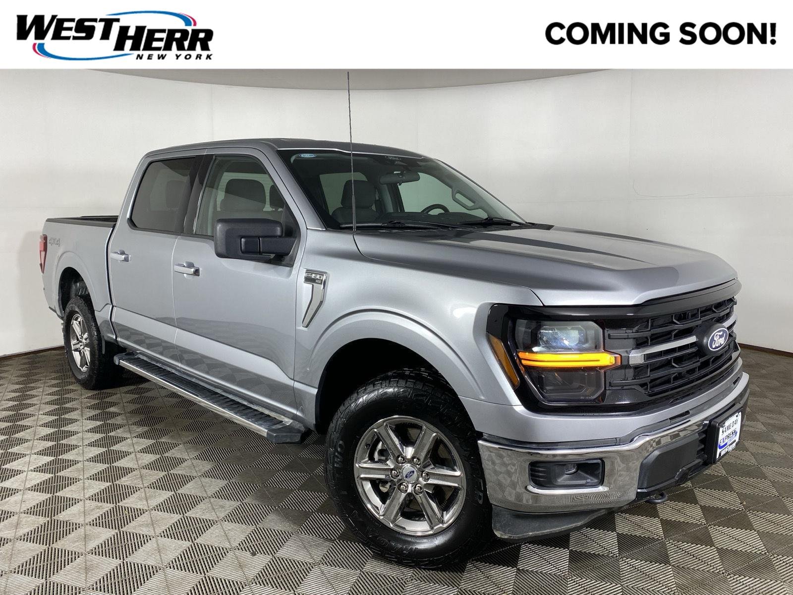Used 2025 Iconic Silver Ford XLT image 1