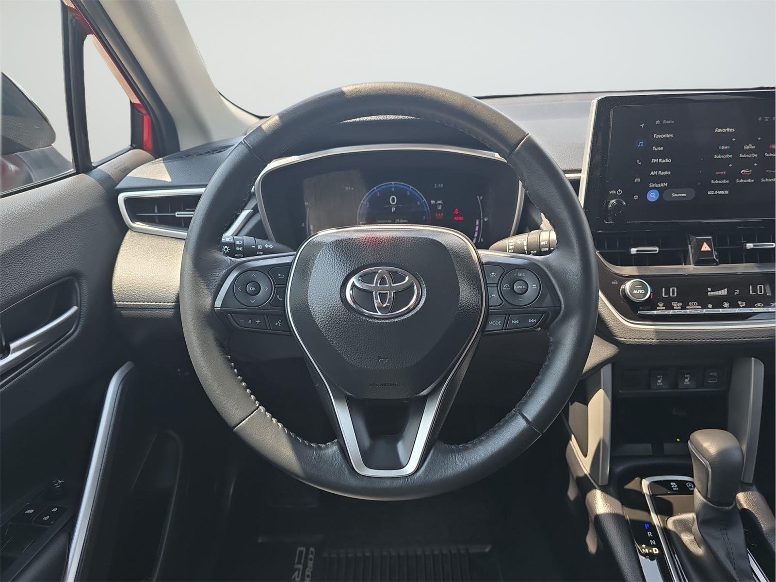 Used 2025 Soul Red Crystal Toyota XLE image 11