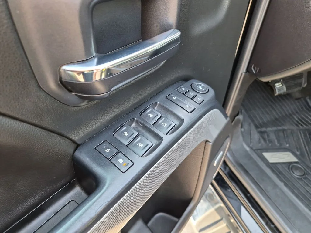 Used 2018 Black Chevrolet LTZ image 20