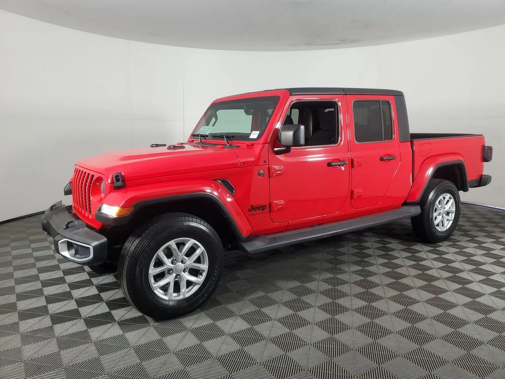 Used 2023 Red Jeep Sport S image 8