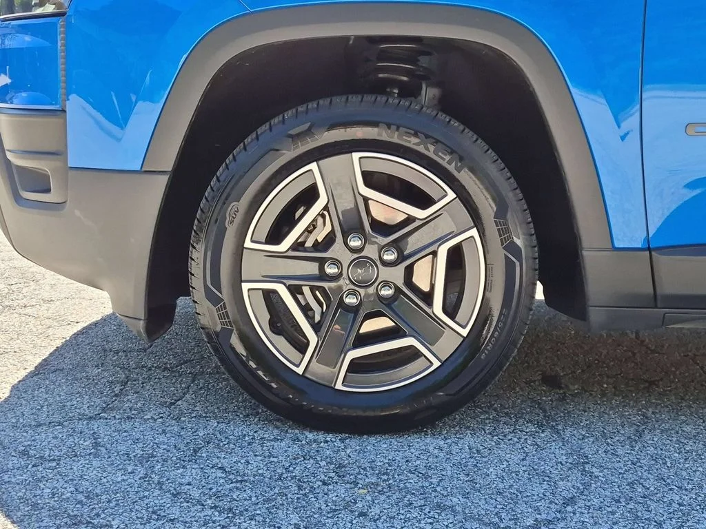 Used 2026 Blue Jeep Laredo image 25