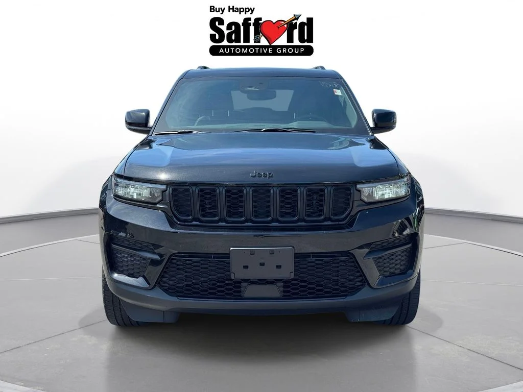 Used 2023 Black Jeep Altitude X image 8