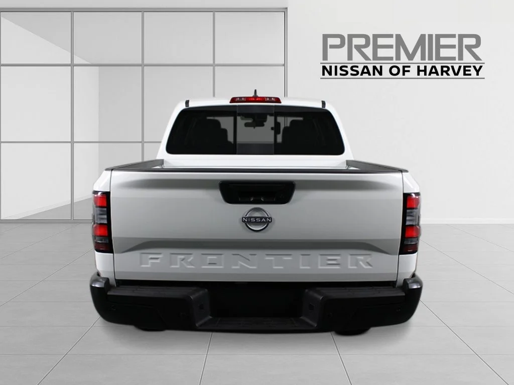 New 2026 Glacier White Nissan Crew Cab S image 4