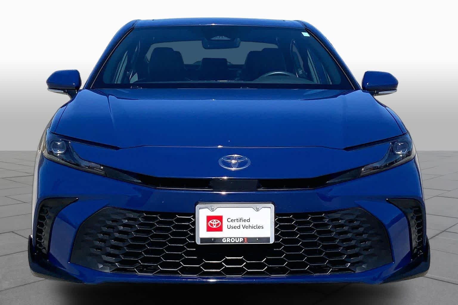 Used 2026 Reservoir Blue Toyota SE image 4