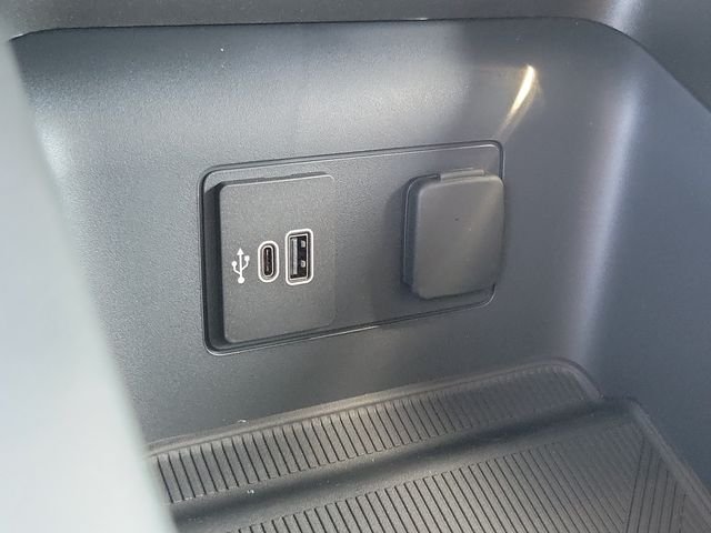 New 2026 Carbonized Gray Metallic Ford Active image 10