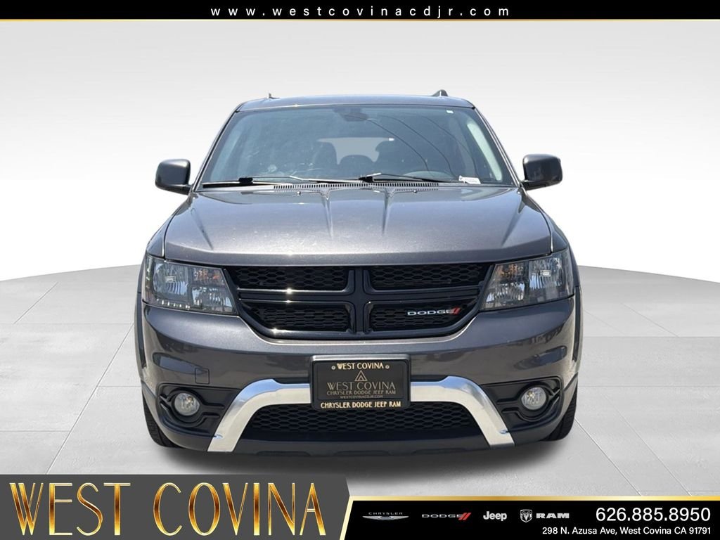 Used 2019 Gray Dodge Crossroad image 3