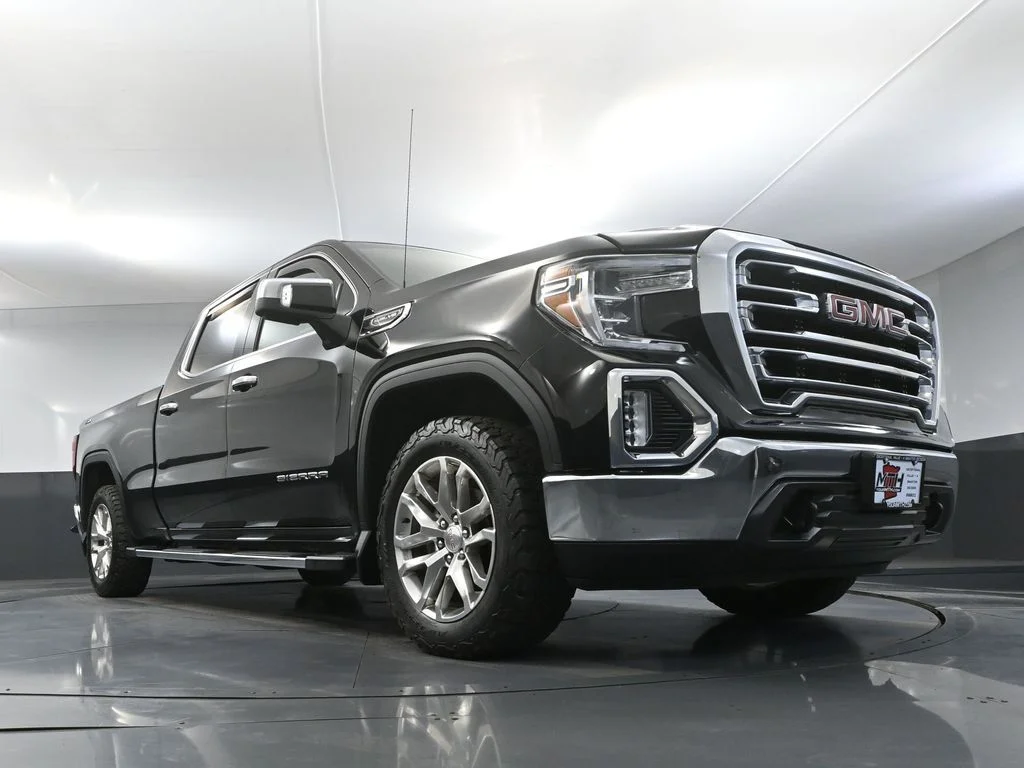 Used 2020 Black GMC SLT image 56