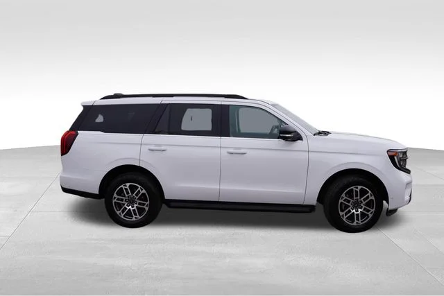 Used 2025 White Ford Active image 3