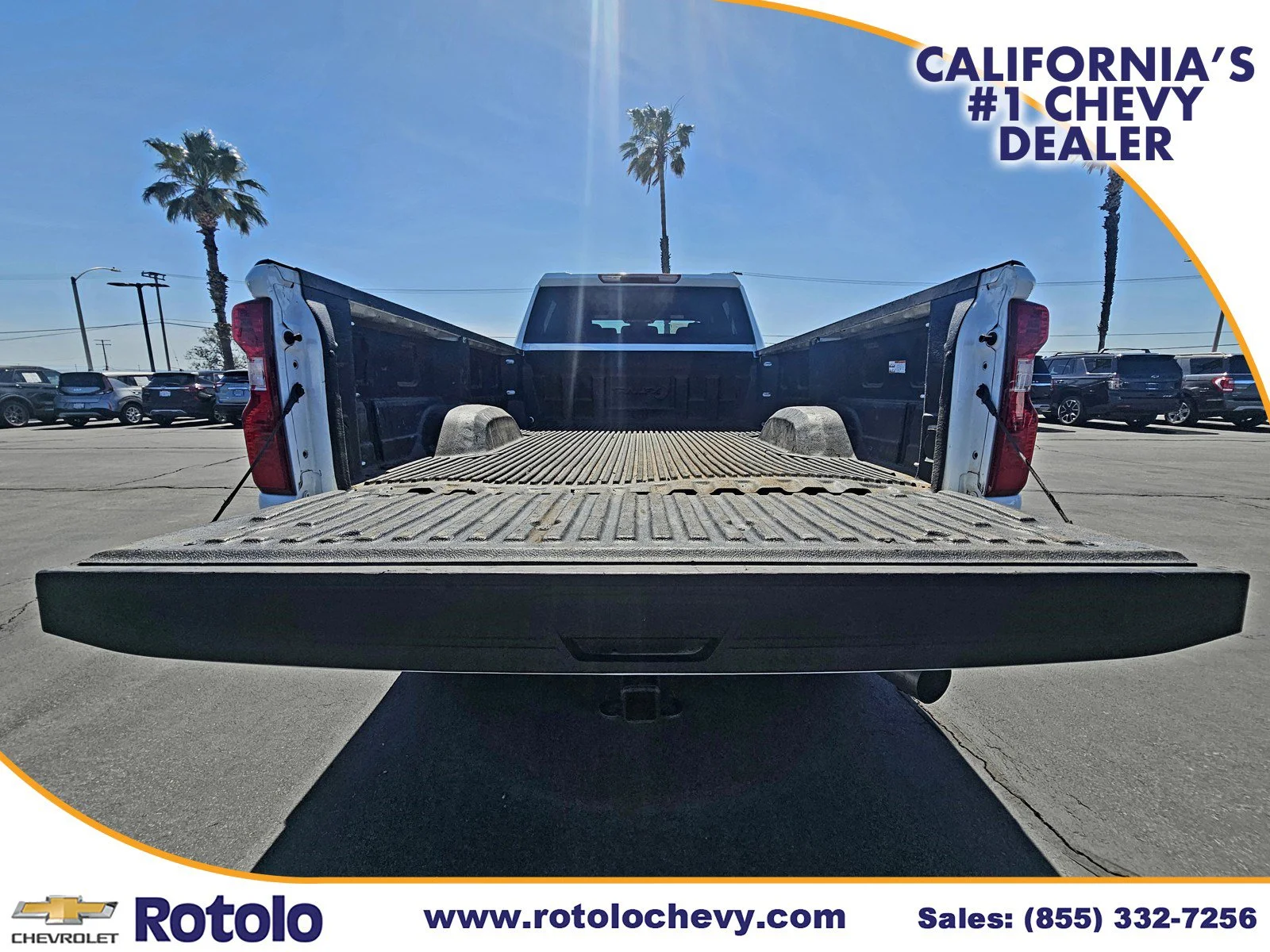 Used 2025 Summit White Chevrolet LT image 14
