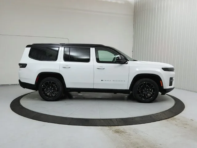 2026 Jeep Grand Wagoneer Summit Obsidian - Photo 9