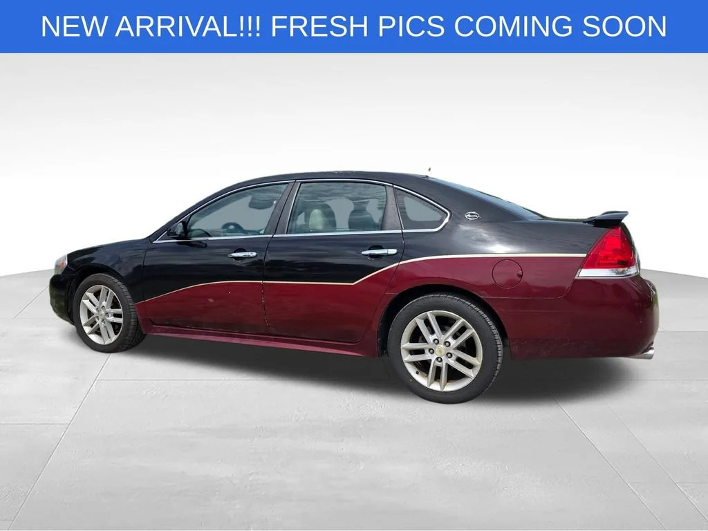 Used 2009 BLACK Chevrolet LTZ image 4