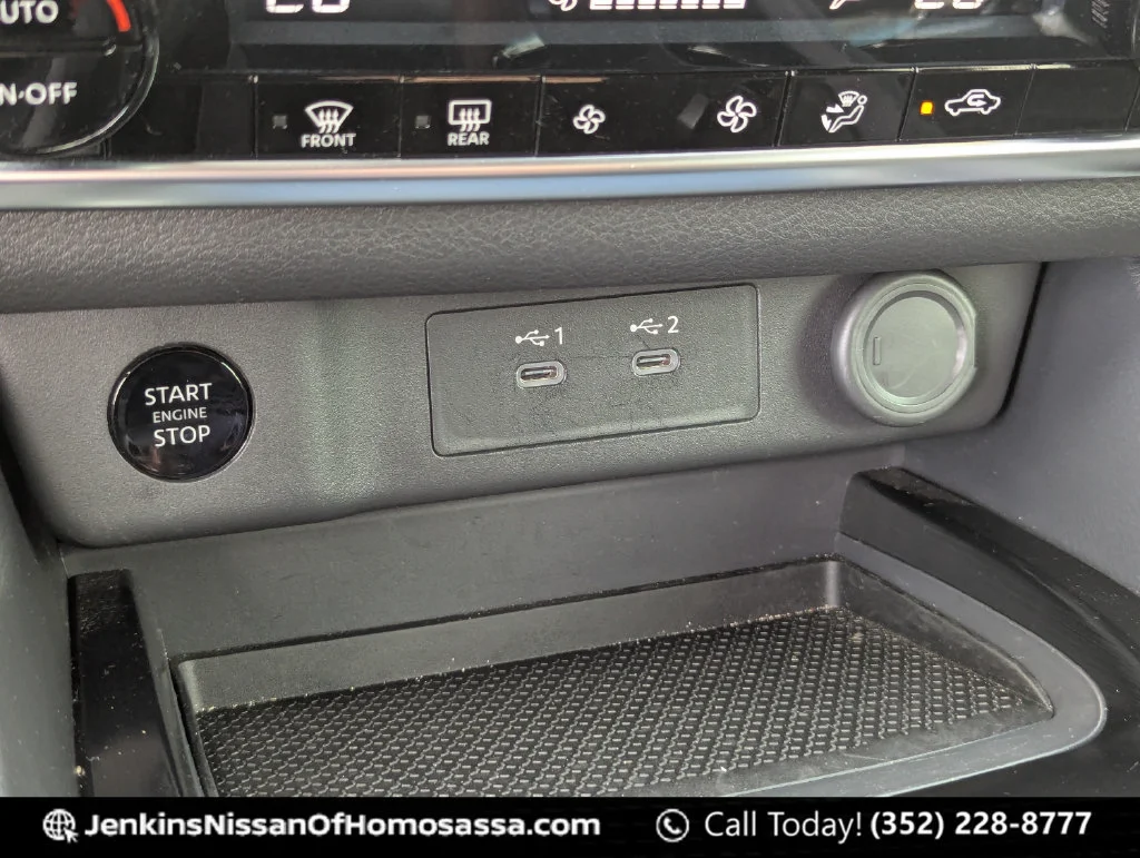 Used 2025 Blue Nissan SV image 37
