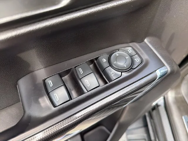Used 2021 Black GMC AT4 image 16
