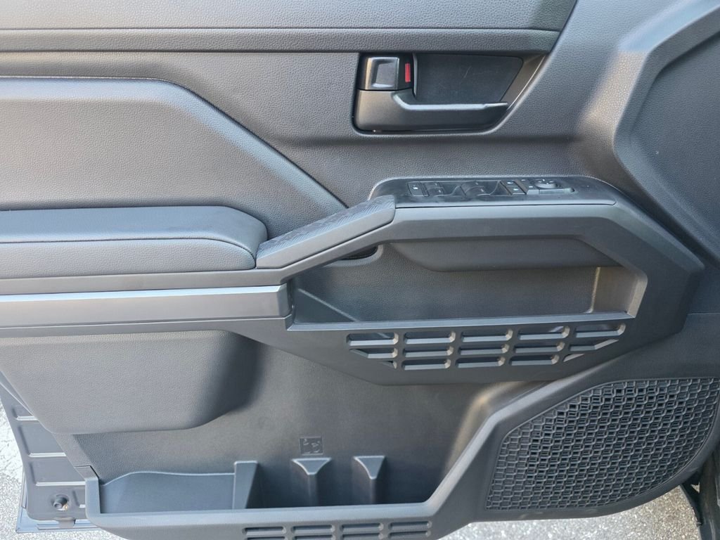 2026 Toyota Tacoma SR5 - Photo 26