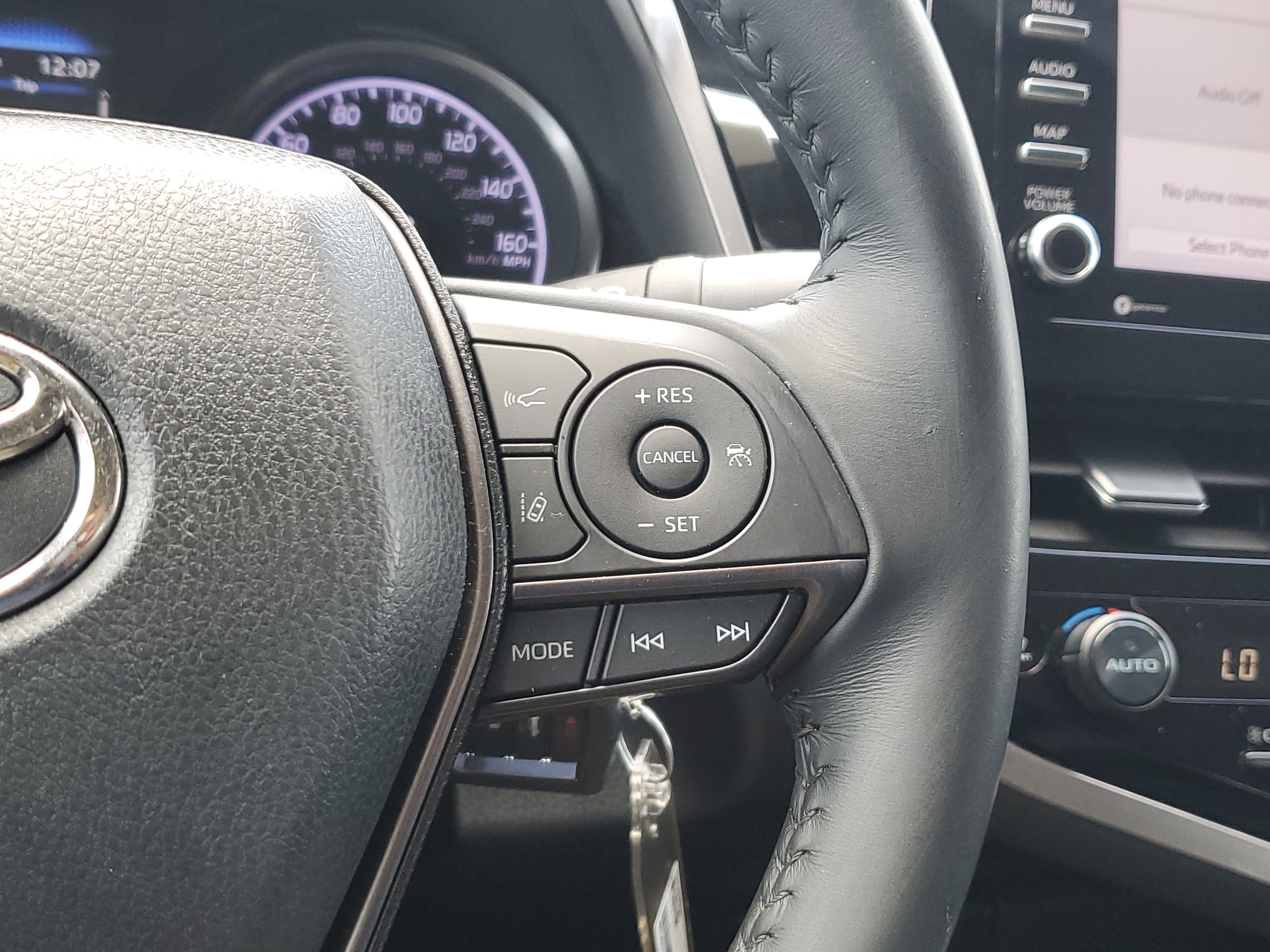 Used 2022 Midnight Black Metallic Toyota SE image 22