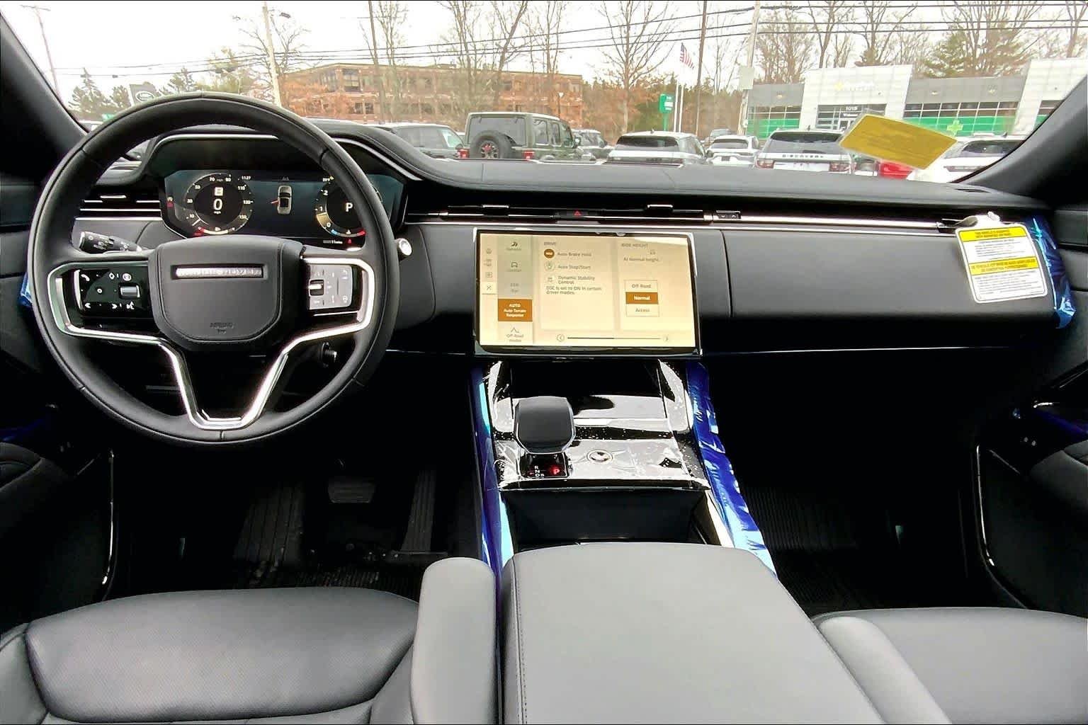 View vehicle photo 6