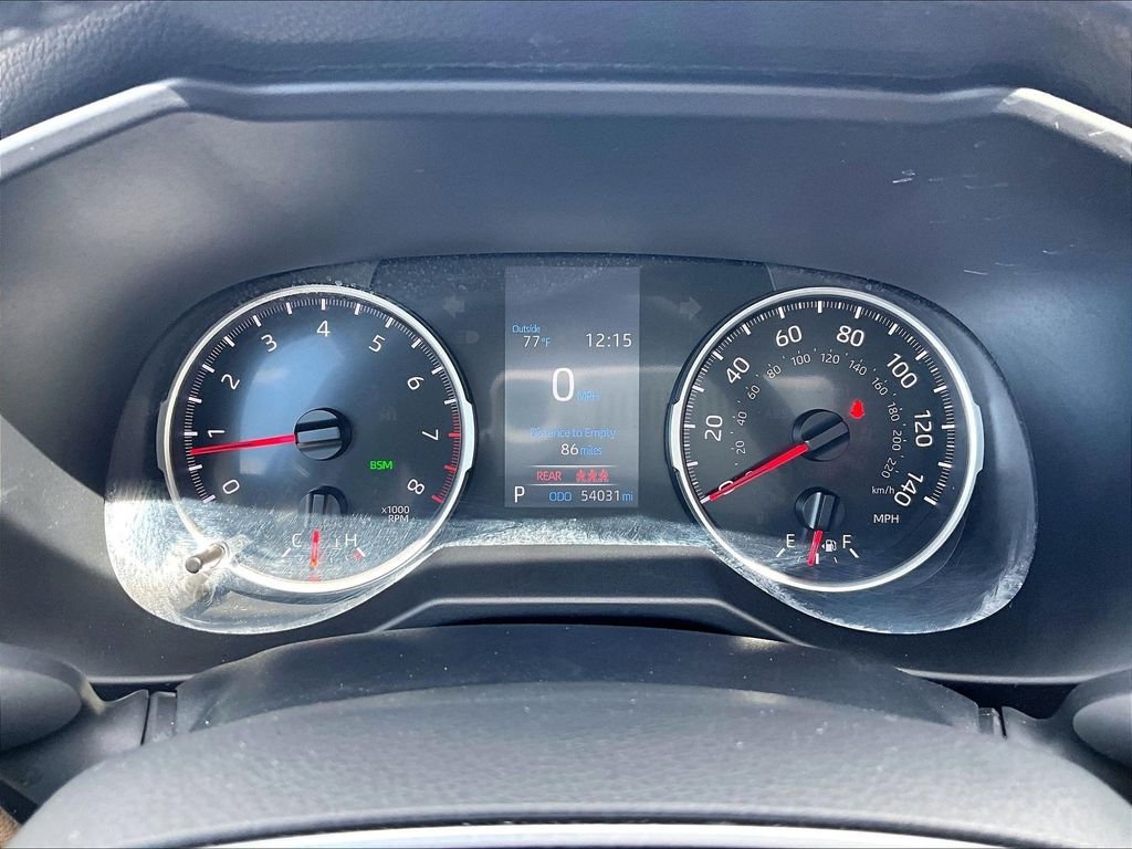 Used 2022 Black Toyota XLE Premium image 25