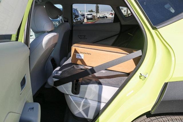 2025 Hyundai Kona SEL - Photo 19