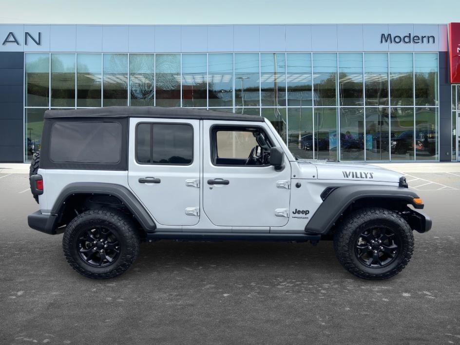 Used 2022 Silver Zynith Clearcoat Jeep Unlimited Willys image 4