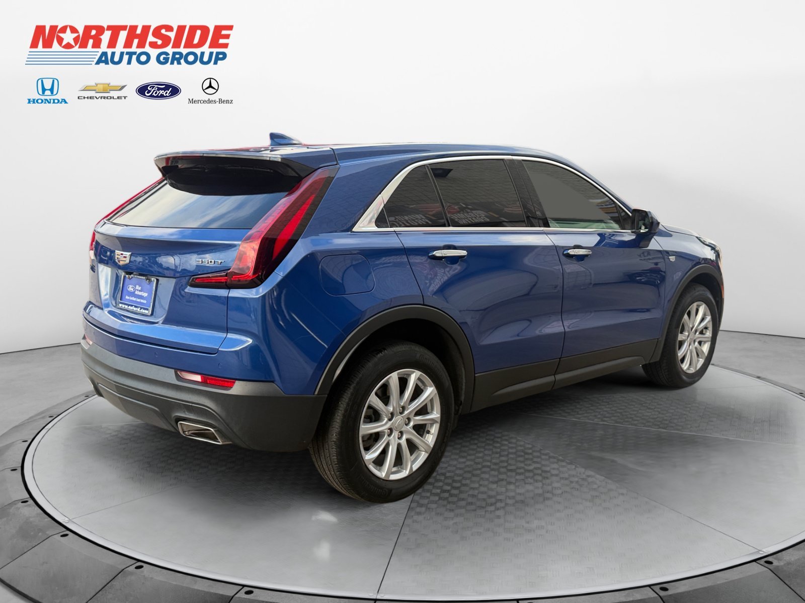 Certified Used 2023 Wave Metallic Cadillac FWD Luxury image 7