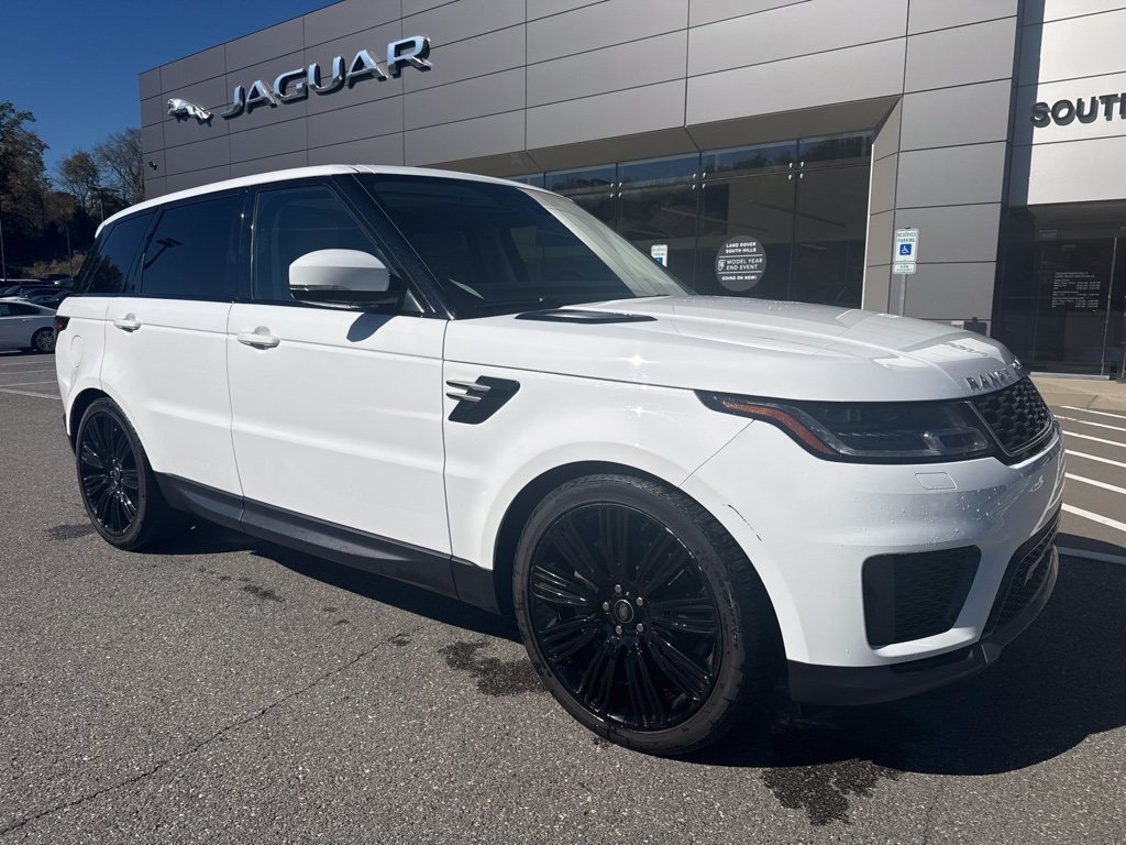 Used 2022 Fuji White Land Rover SE image 3