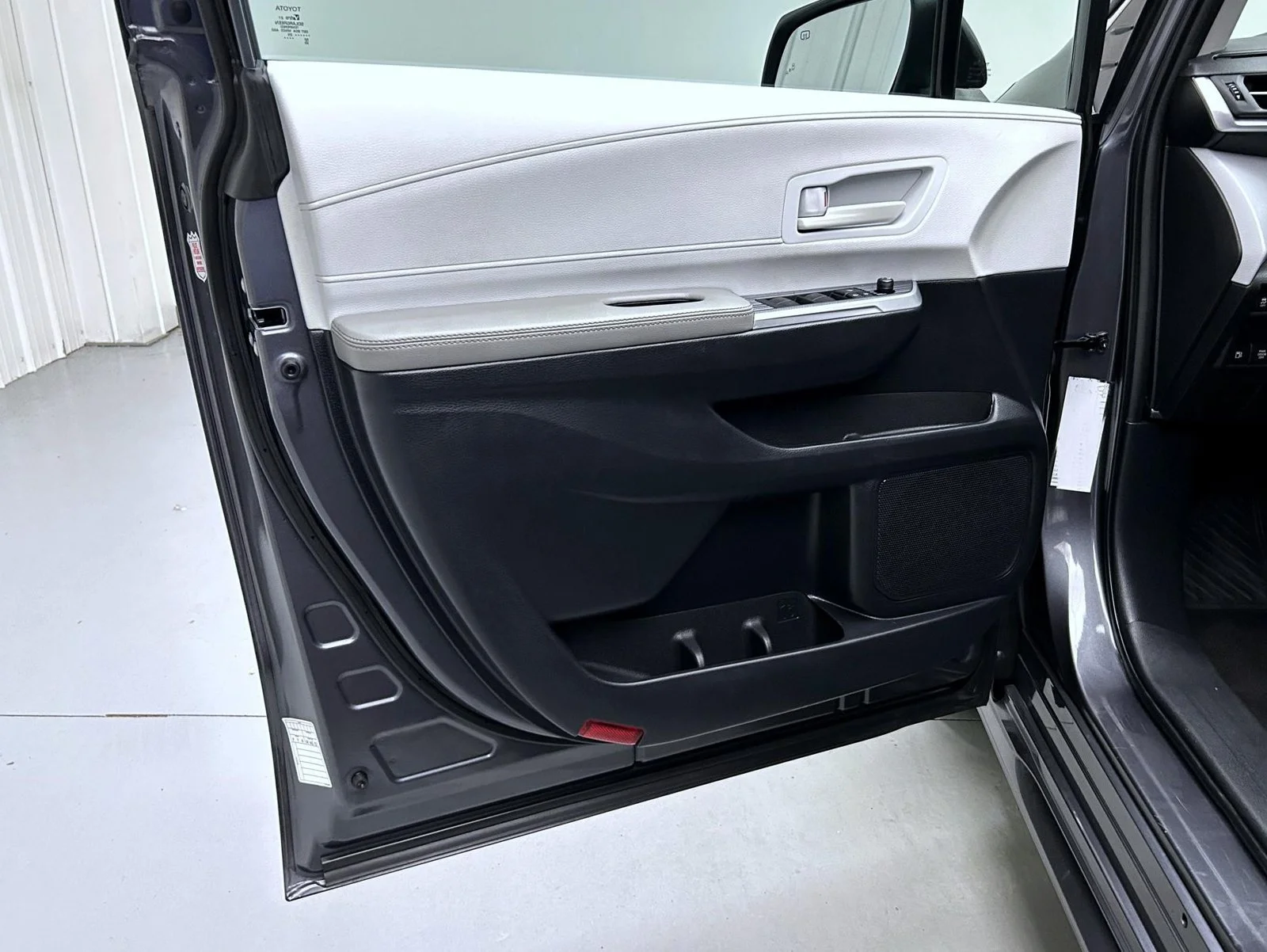 Used 2025 Gray Toyota LE image 9