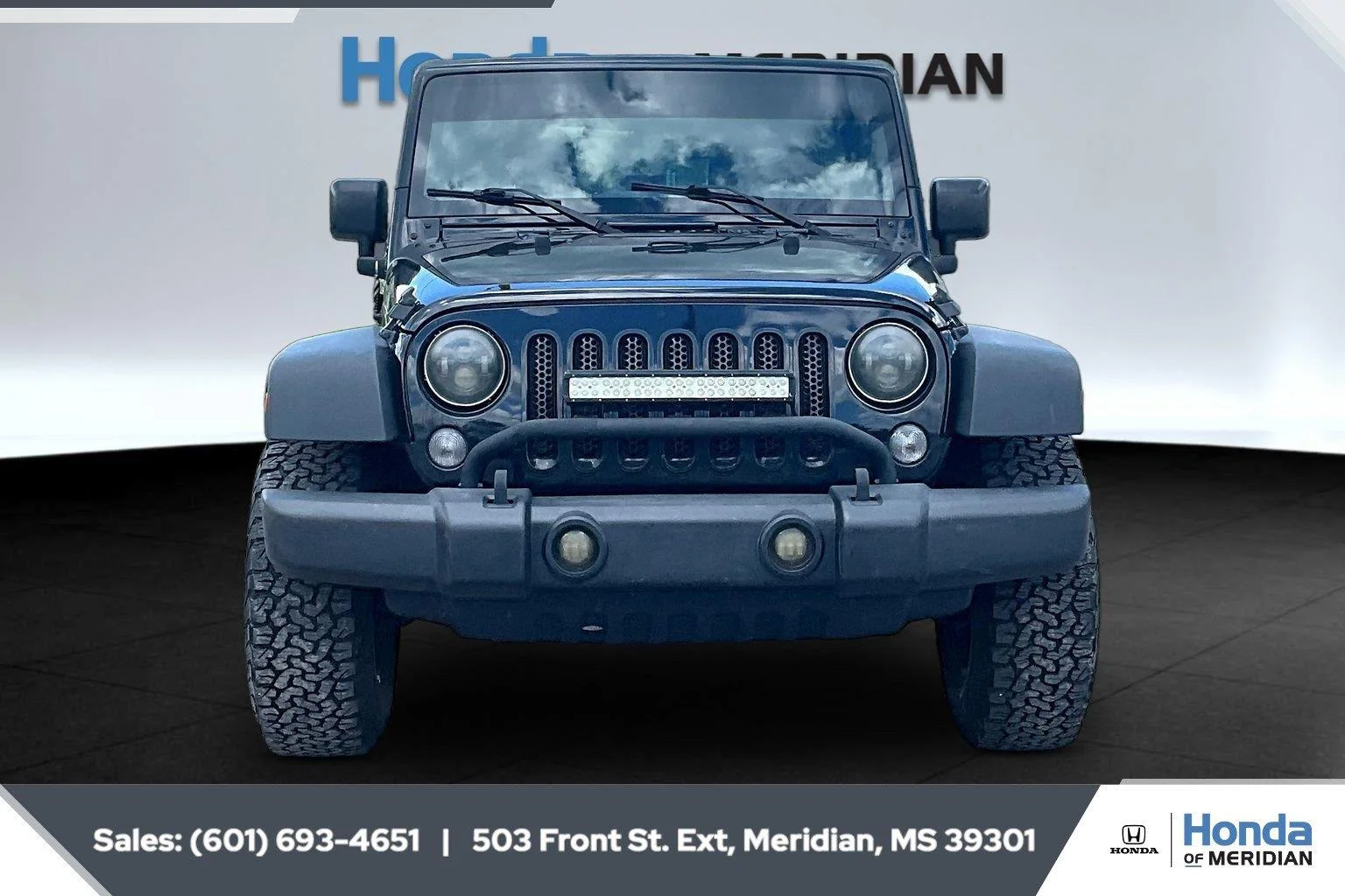Used 2016 Black Clearcoat Jeep Sport image 3