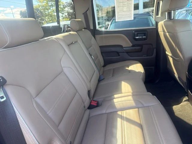 Used 2018 White GMC Denali image 26