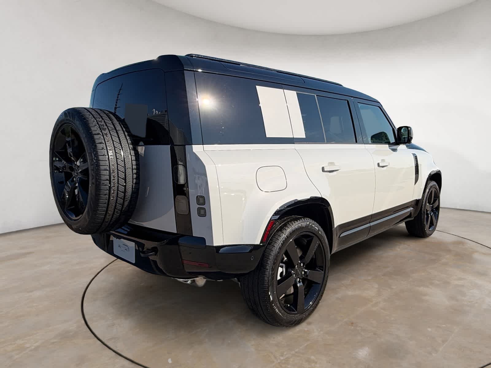 New 2026  Land Rover X-Dynamic SE image 5