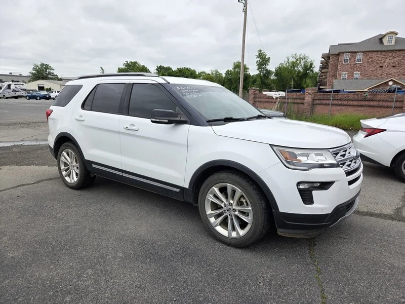 Used 2018 Oxford White FORD XLT image 3
