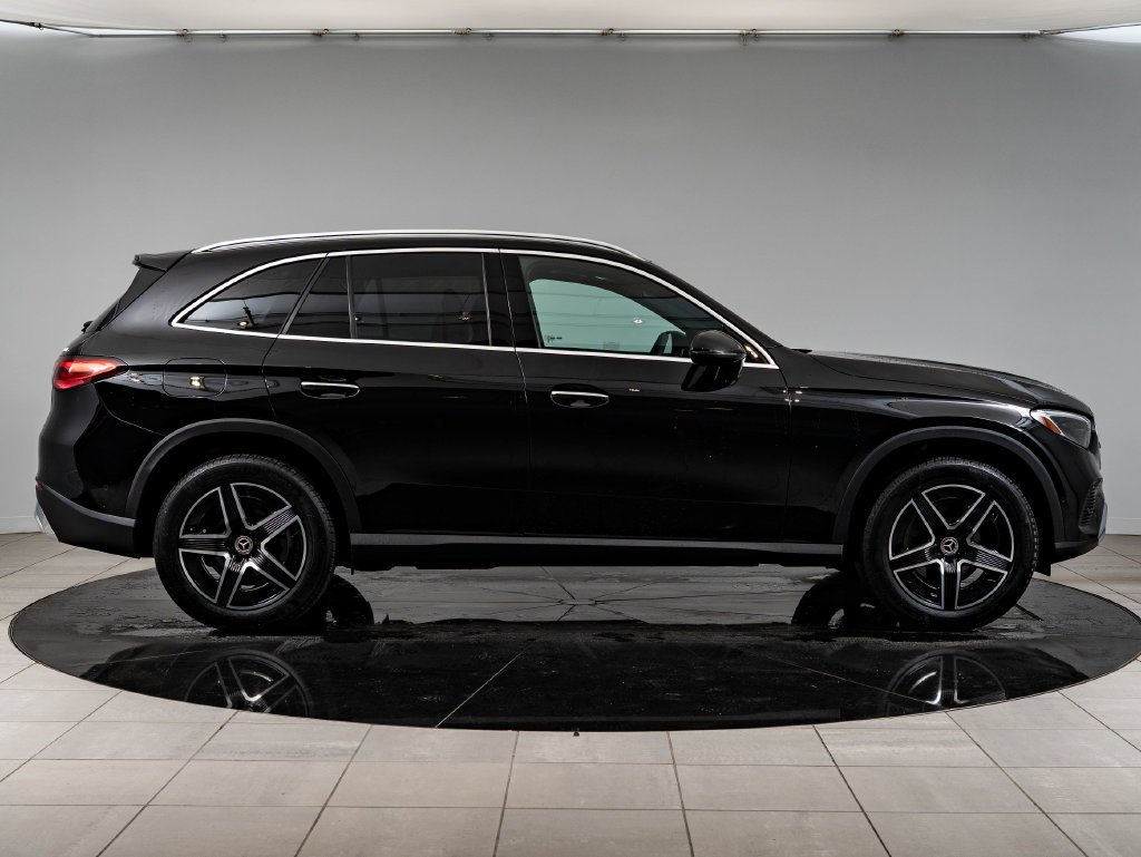 Used 2026 Black Mercedes-Benz GLC 300 image 11