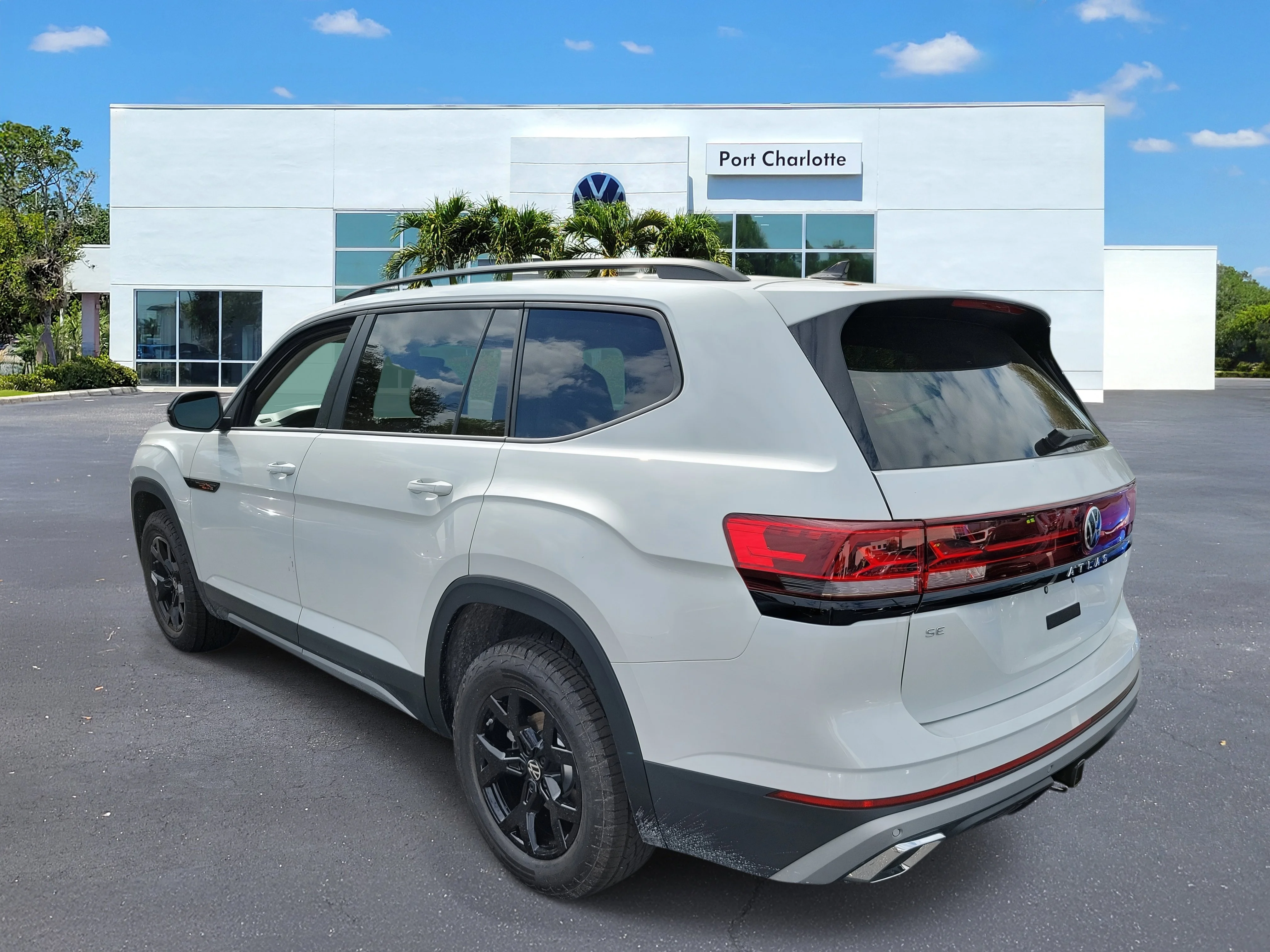 New 2026 White Volkswagen 2.0T Peak Edition image 34