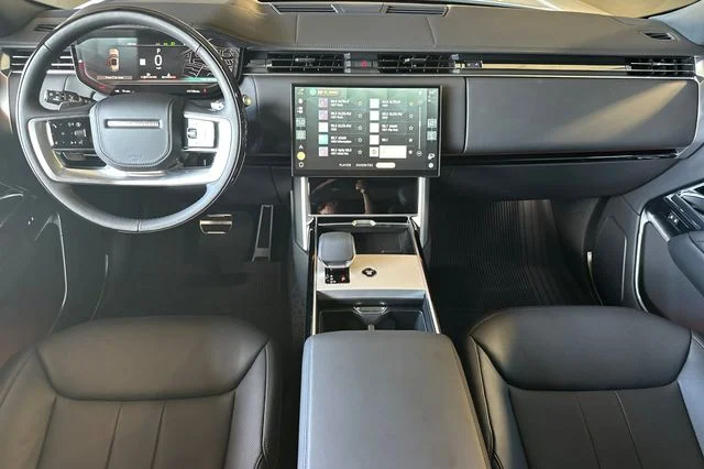 New 2026 Fuji White Land Rover SE image 12
