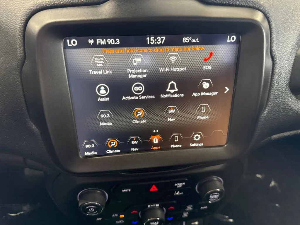 Used 2023 White Jeep Latitude image 19