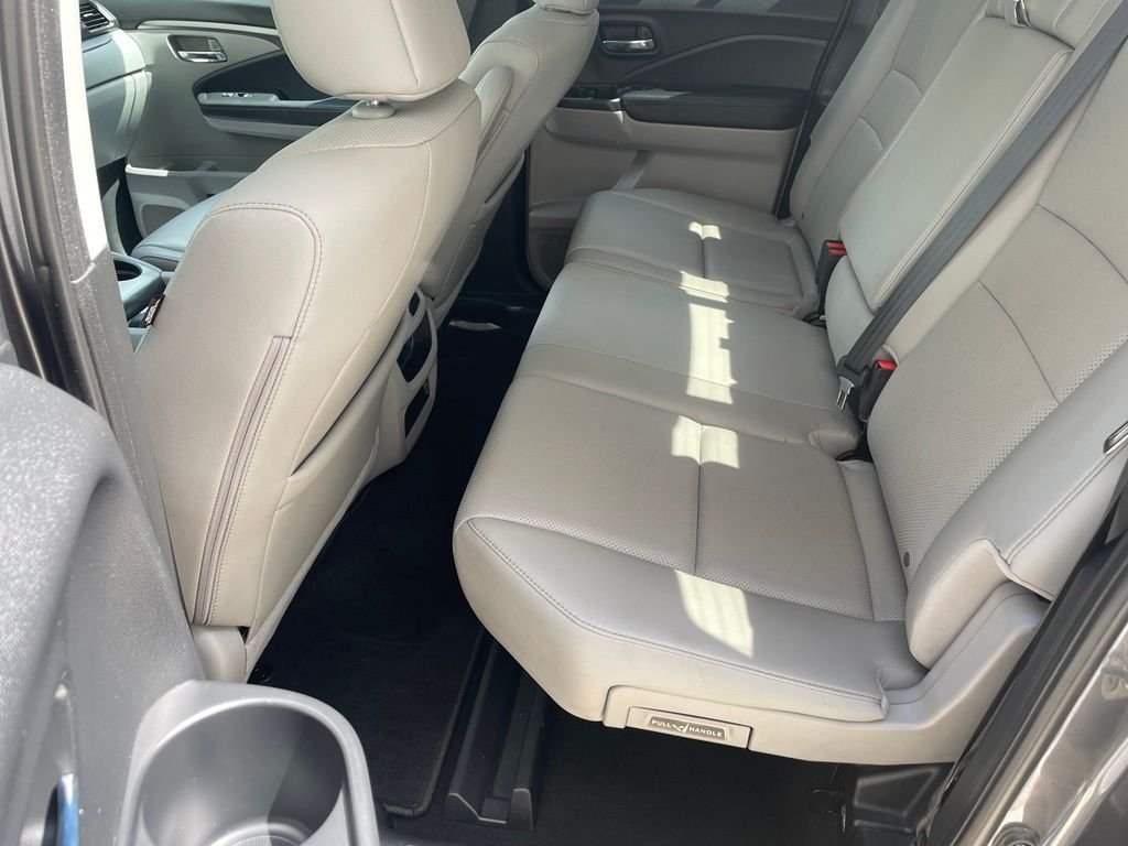 Used 2019 Modern Steel Metallic Honda RTL-T image 9