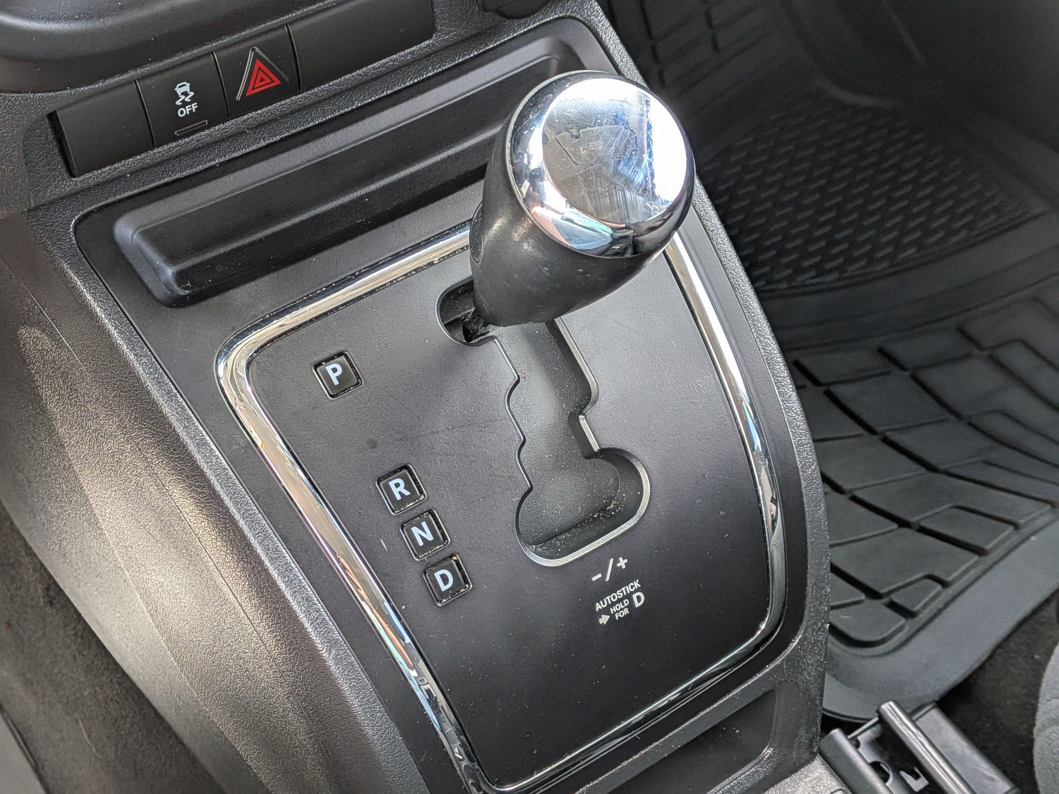 Used 2014 Billet Silver Clearcoat Metallic Jeep Sport image 21