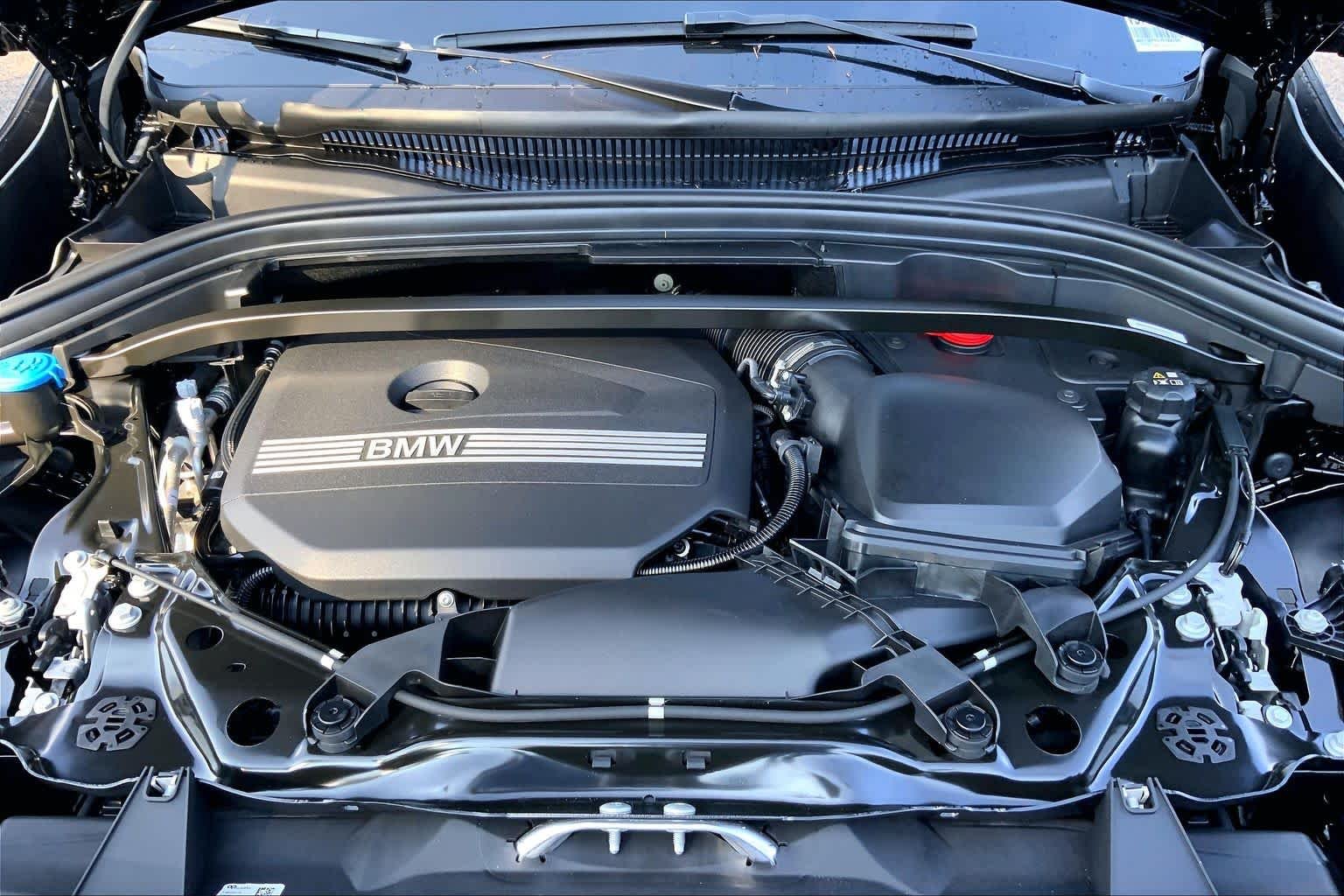 New 2027 Black Sapphire Metallic BMW xDrive28i image 16