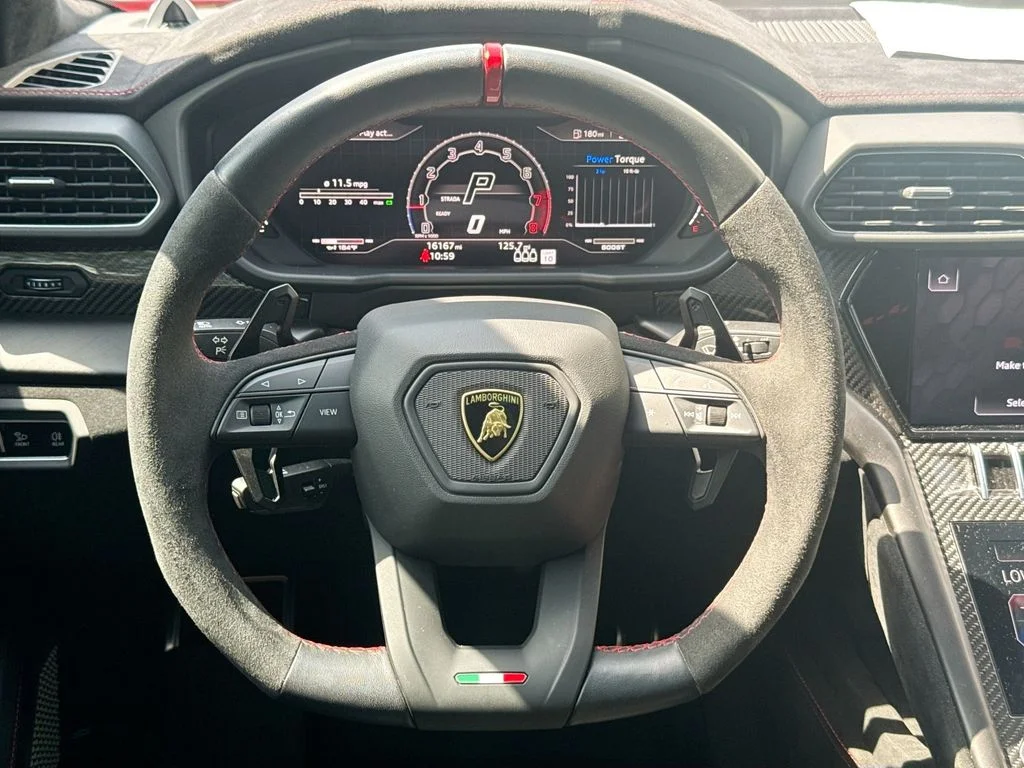 Used 2023 Rosso Mars Metallic Lamborghini Performante image 11