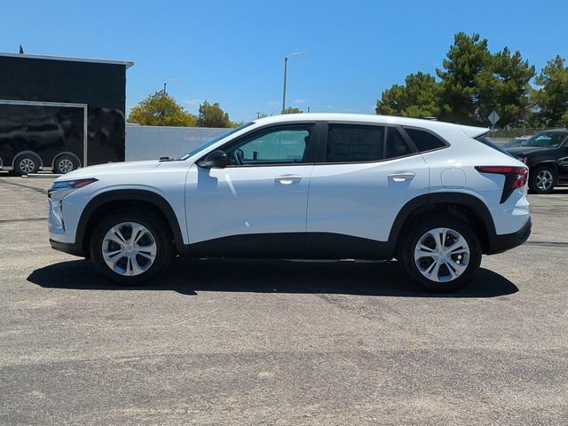 New 2026 Summit White Chevrolet LS image 5