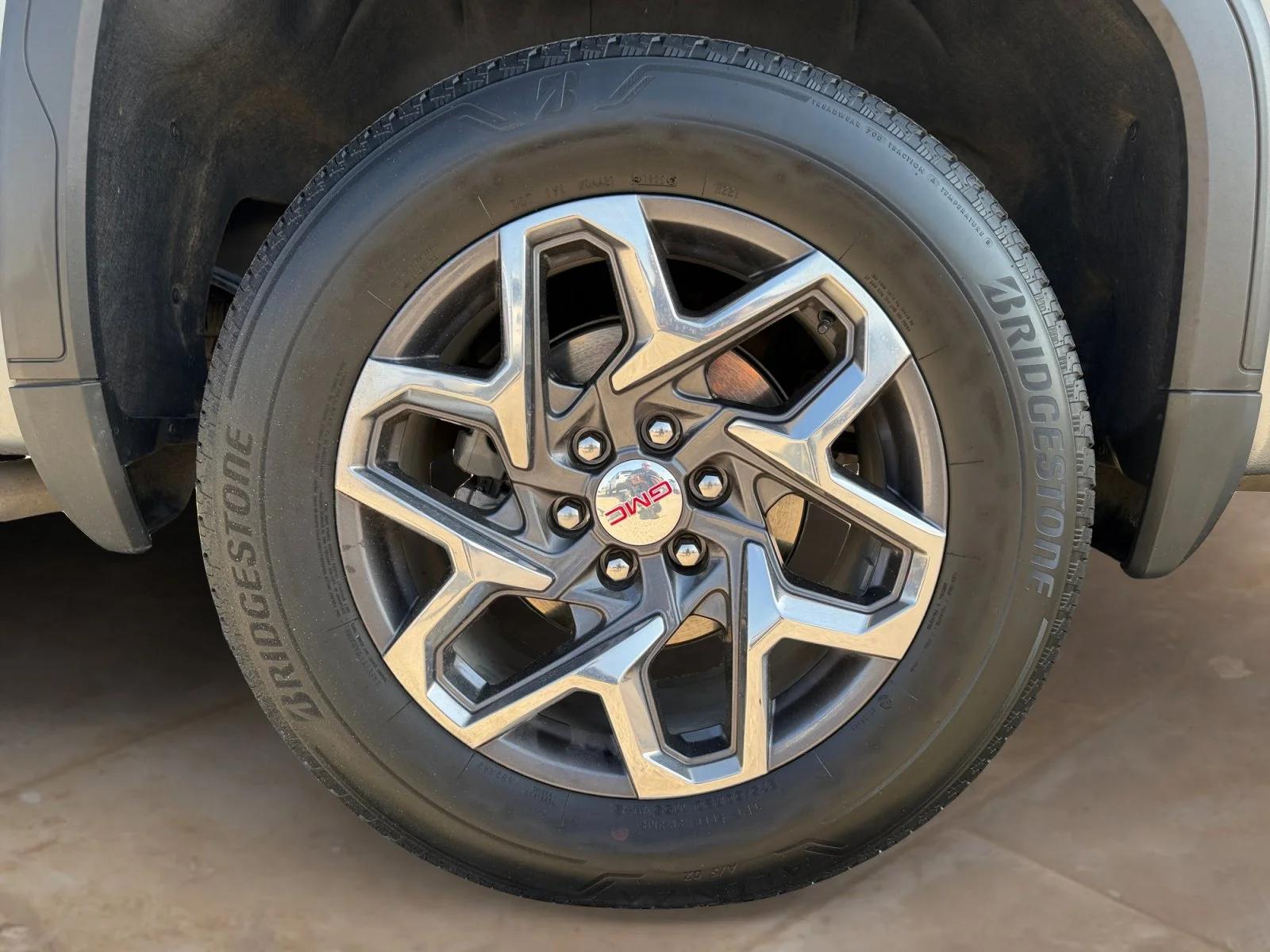Used 2025 Sterling Metallic GMC SLT image 24