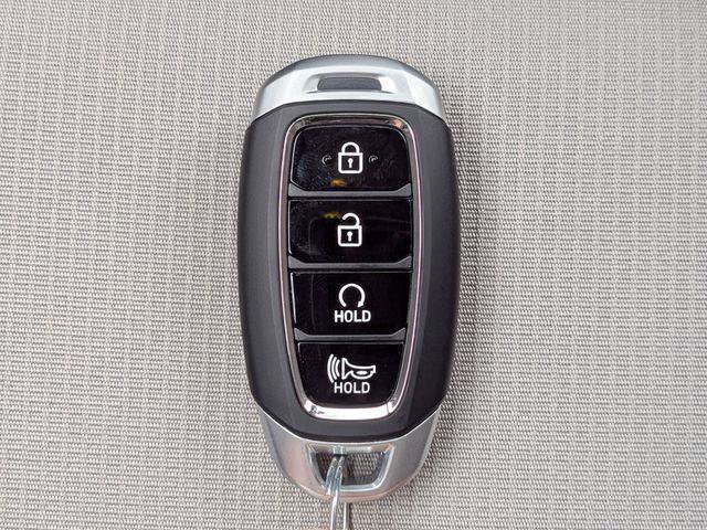 New 2026 Shimmering Silver Hyundai SEL image 36