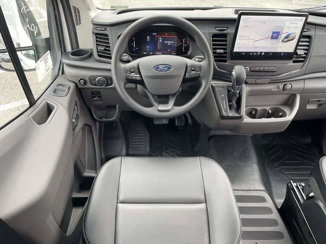 New 2026 Oxford White Ford Base image 7