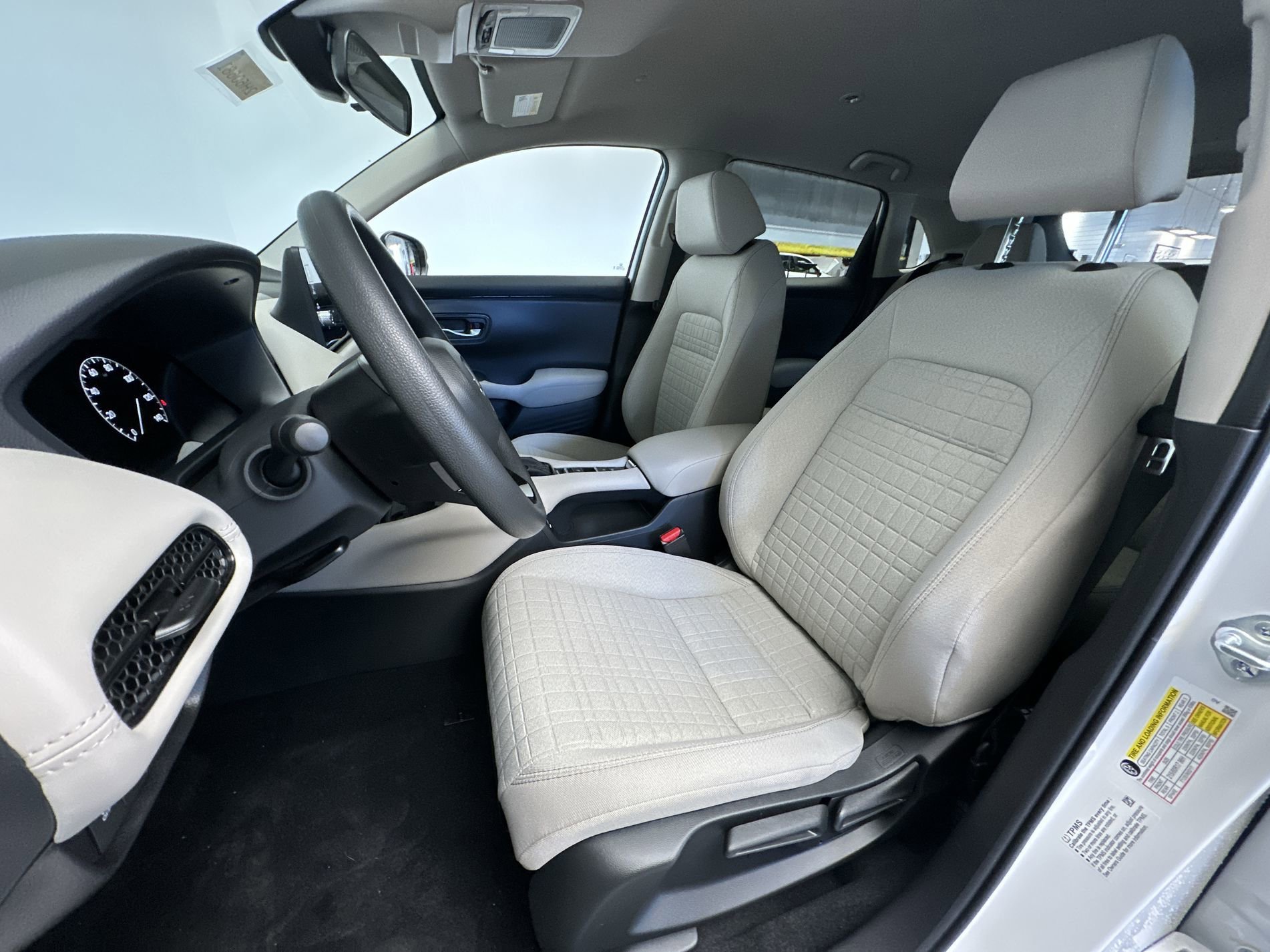 New 2026 Platinum White Pearl Honda LX image 12