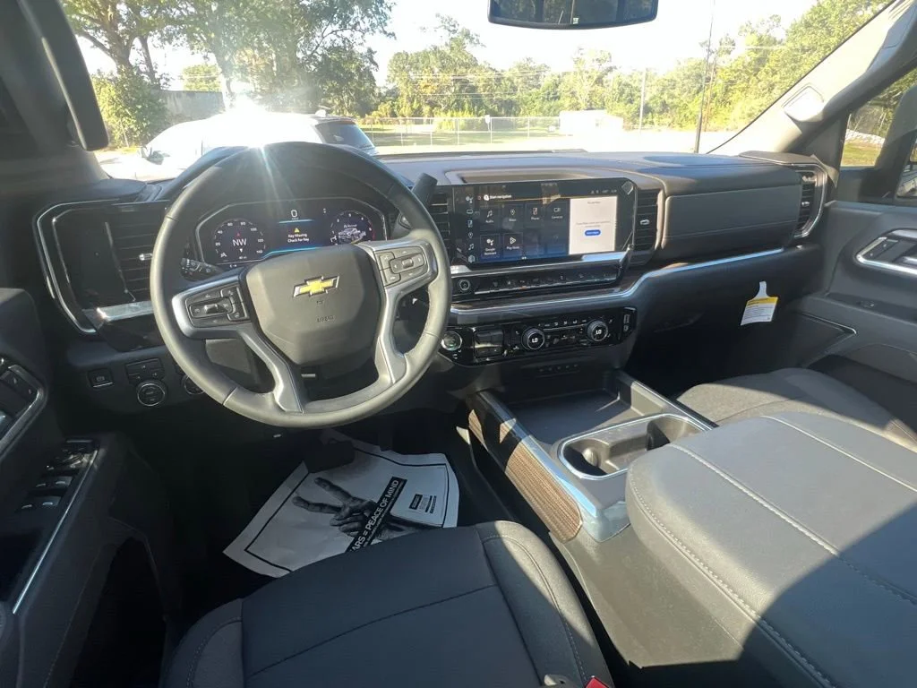 2025 Chevrolet Silverado 2500 HD LT - Photo 11