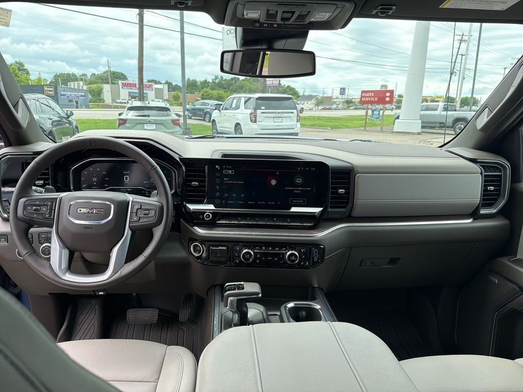 Used 2024 Blue GMC SLT image 15