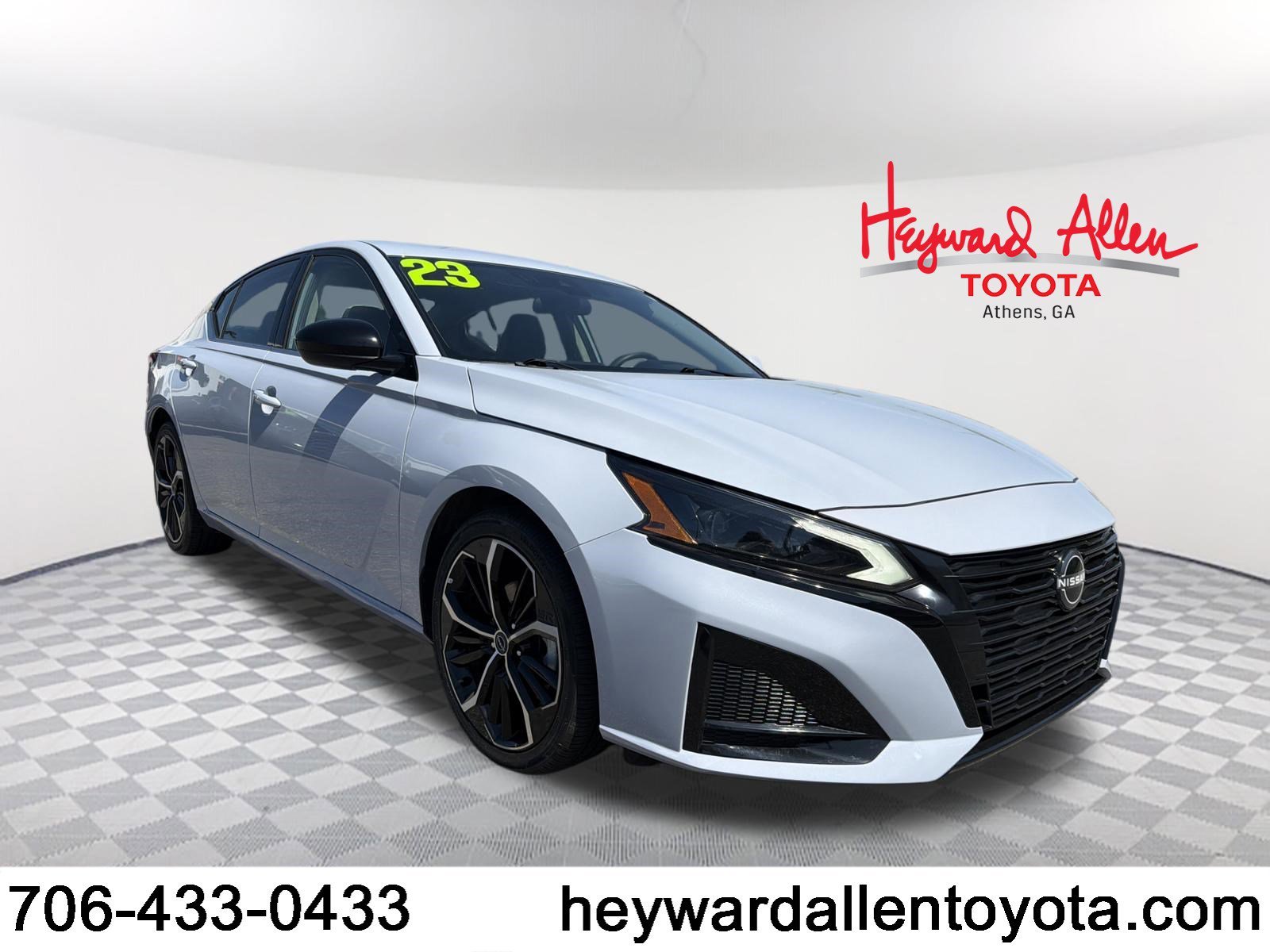 2023 Nissan Altima SR