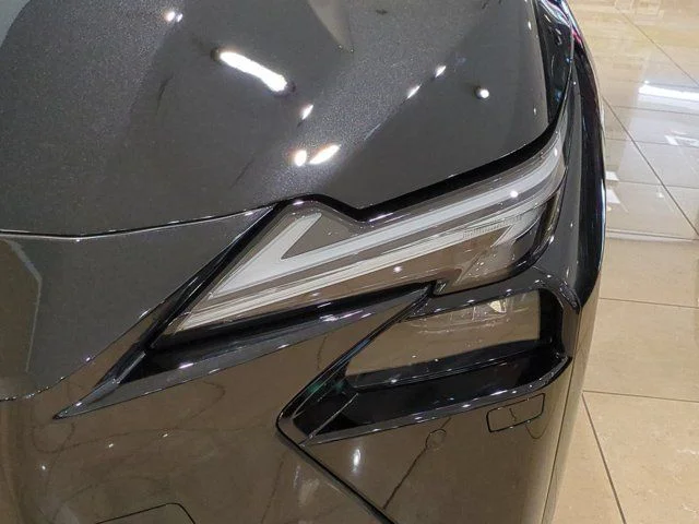 New 2026 Caviar Lexus ES 350e PREMIUM image 9